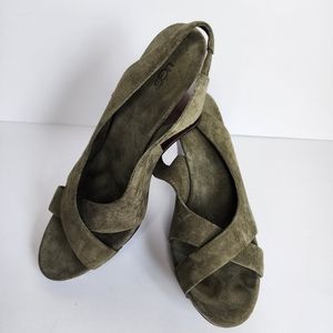 UGG Cross Strap Wedge Sandals Women's 8 Olive Green Peep Toe Slingback S…